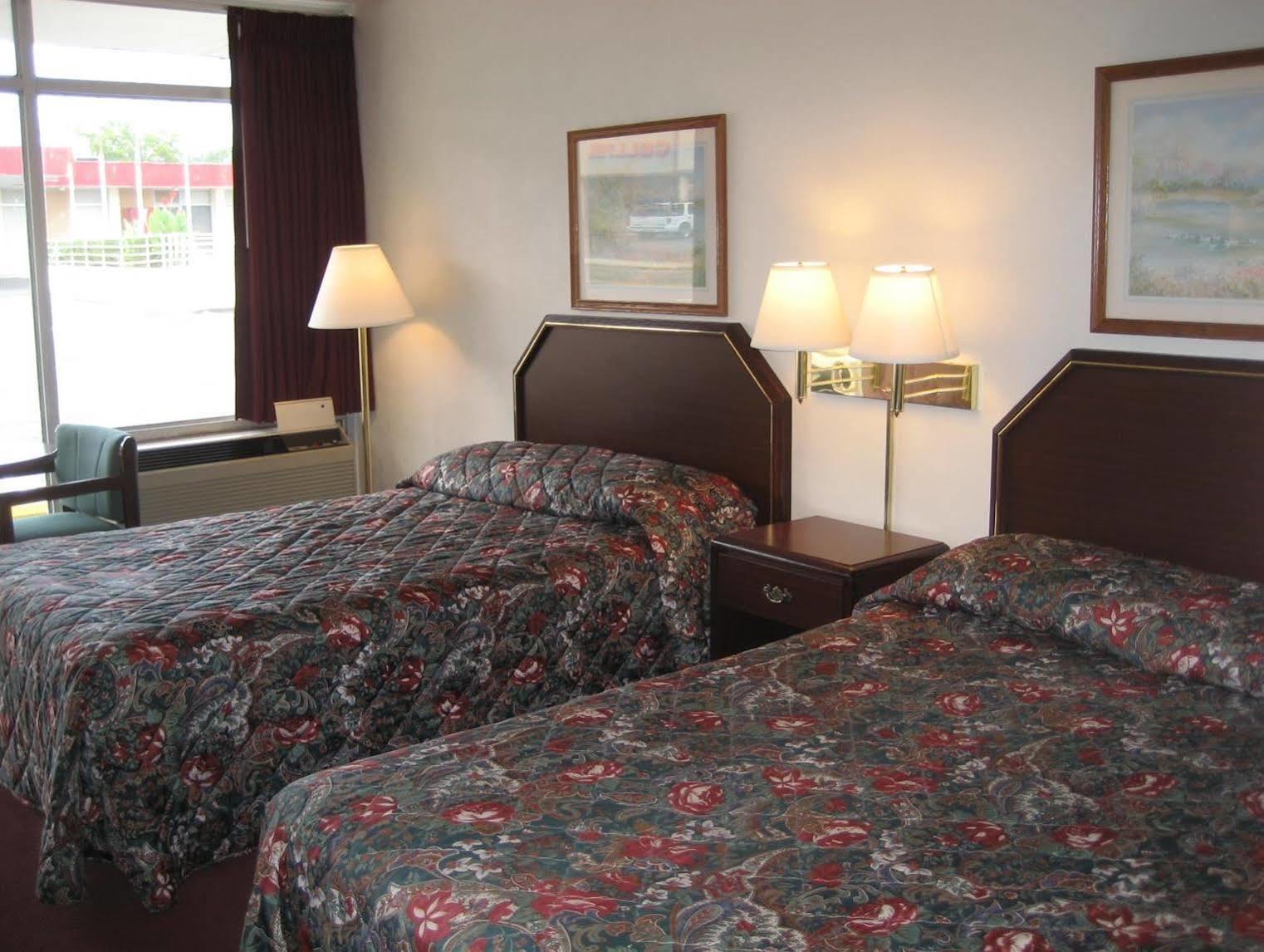Sands Central Inn הוט ספרינגס מראה חיצוני תמונה